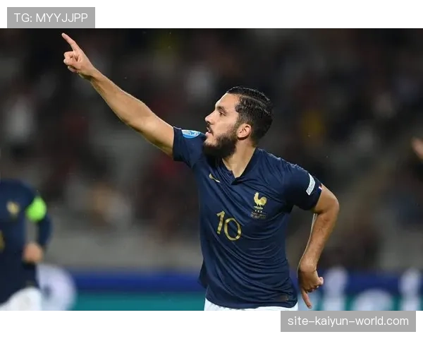 奥利塞与杜埃：技术型新星的进攻效率瓶颈与战术适配逻辑差异